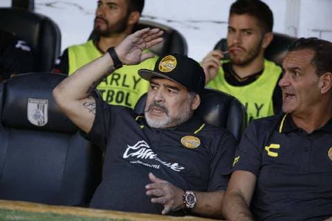 Sport Themen der Woche KW39 Sport Bilder des Tages September 26, 2018 - EUM20180926DEP14.JPG .QUERETARO, Qro.- SoccerFutbol-Copa-MX.- El tecnico de Dorados de Sinaloa, Diego Armando Maradona, en su llegada la cancha para el encuentro ante los Gallos Blancos del Queretaro en el estadio Corregidora, en el encuentro de octavos de final de la Copa MX, este miercoles 26 de septiembre de 2018. Foto: Agencia EL UNIVERSALAgustin SalinasAFBV Latin News: September 26, 2018 *** September 26 2018 EUM20180926DEP14 JPG QUERETARO Qro SoccerFutbol Copa MX Sinaloa Dorados coach Diego Armando Maradona on his arrival for the match against the Gallos Blancos del Queretaro at the Corregidora stadium in the Copa MX Round of 16 match this Wednesday September 26, 2018 Photo Agency UNIVERSALAgustin SalinasAFBV Latin News September 26 2018  - ZUMAu78_ 20180926_zaf_u78_072 Copyright: xElxUniversalx