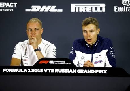 Motorsports: FIA Formula One World Championship WM Weltmeisterschaft 2018, Grand Prix of Russia, 77 Valtteri Bottas (FIN, Mercedes AMG Petronas Motorsport), 35 Sergey Sirotkin (RUS, Williams Martini Racing), Sochi Russia