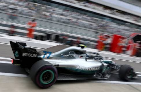 SOCHI, RUSSIA - SEPTEMBER 28, 2018: Mercedes AMG Petronas Formula 1 Team Valtteri Bottas of Finland during a practice session ahead of the 2018 Formula One Russian Grand Prix at the Sochi Autodrom racing circuit. Sergei Fadeichev TASS  TS091E5E