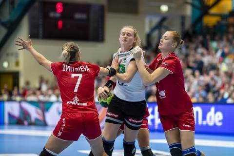 Sport Bilder des Tages waehrend der Begegnung im Laenderspiel zwischen Deutschland und Russland in der Anhalt-Arena am 29. September 2018 in Dessau, Sachsen Anhalt, Deutschland ( HB-LS-D Deutschland - Russland Copyright: xHartmutxBoesenerx xEibner-Pressefotox EP_hbr
