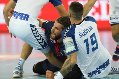 Zagreb, 29 09 2018 - Arena Zagreb hall, 2018 19 EHF Men s Champions League Group Phase. HC Prvo plinarsko drustvo Zagreb (white) - Paris Saint-Germain HB (blue) 21:32 KARABATIC Luka (22) and SUSNJA Leon (19) 