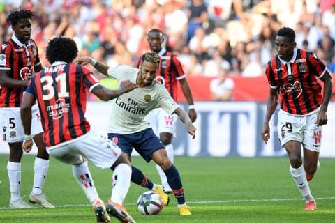 10 NEYMAR JR (PSG) - 29 CHRISTOPHE HERELLE (NICE) FOOTBALL : Nice vs Paris SG - Ligue 1 Conforama - 29 09 2018 FEP Panoramic 