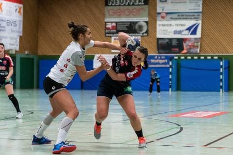 Kyra Teixeira da Silva (VfL Waiblingen 07), Carolin Tuc (SG H2Ku Herrenberg Kuties 07), SG H2Ku Herrenberg Kuties vs. VfL Waiblingen Tigers, Handball, 2.Bundesliga, Frauen, HBF, Saison 18 19, 29.09.2018, SG H2Ku Herrenberg Kuties vs. VfL Waiblingen Tigers, Handball, 2.Bundesliga, Frauen, HBF, Saison 18 19, 29.09.2018 Herrenberg Copyright: xEIBNER WolfgangxFrankx EP_WFK