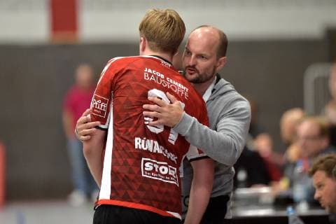 29-09-2018 pmk NA155951 Handball Herren 2.Bundesliga Saison 2018 2019 TuS-Nluebbecke - VfL Luebeck-Schwartau Sigtryggur Dadi RUNARSSON (31) Schwartau Torge GREVE -Trainer- Schwartau