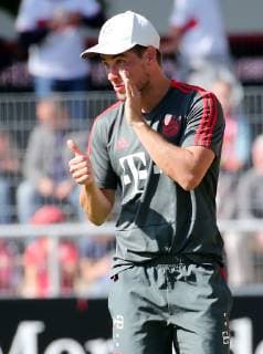 BAU 29.09.2018 Stuttgart Fußball A-Junioren VfB Stuttgart vs. FC Bayern München, Trainer Sebastian Hoeneß (Bayern) *** BAU 29 09 2018 Stuttgart Football A Juniors VfB Stuttgart vs Bayern Munich Coach Sebastian Hoeneß Bayern
