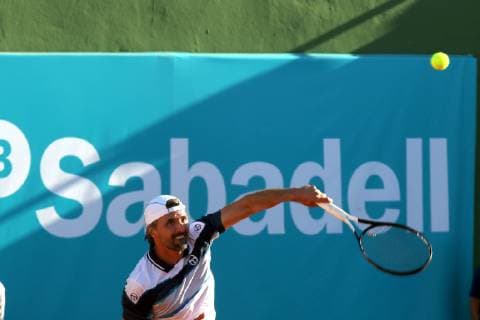 La jornada se iniciaba horas antes con el partido de dobles entre las parejas Moya-Costa vs Ivanisevic-Clavet. Un encuentro que terminaba con un resultado a favor de los espanoles (7-6). la tercera edicion de la Senior Masters Cup que se ha disputado durante este fin de semana en Puente Romano. Fotos Lorenzo Carnero cordonpress