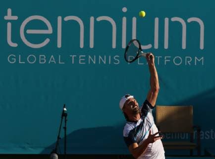 La jornada se iniciaba horas antes con el partido de dobles entre las parejas Moya-Costa vs Ivanisevic-Clavet. Un encuentro que terminaba con un resultado a favor de los espanoles (7-6). la tercera edicion de la Senior Masters Cup que se ha disputado durante este fin de semana en Puente Romano. Fotos Lorenzo Carnero cordonpress