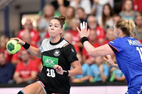 Emily Boelk (Deutschland, Thueringer HC) (am Ball), Ksenia Makejewa (Russland) (R) ,GER, Deutschland - Russland Handball, Laenderspiel Nationalmannschaft Frauen, Testspiel, 30.09.2018, ,GER, Deutschland - Russland Handball, Laenderspiel Frauen, 30.09.2018 Nordhausen Copyright: xEIBNER RolandxSippelx EP_RSL