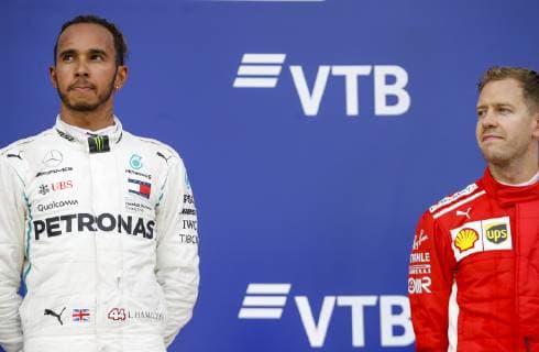 Motorsports: FIA Formula One World Championship WM Weltmeisterschaft 2018, Grand Prix of Russia, , 5 Sebastian Vettel (GER, Scuderia Ferrari) 44 Lewis Hamilton (GBR, Mercedes AMG Petronas F1 Team), Sochi Russia