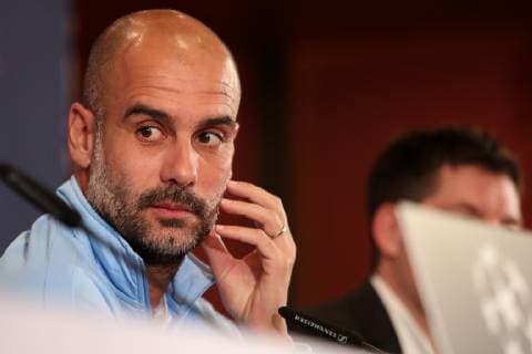 Josep Guardiola i Sala (Pep Guardiola, Trainer, Cheftrainer, ManCity), Einzelbild, Aktion, Action, Porträt, Portrait, bei der Pressekonferenz, PK, press conference PK Pressekonferenz Pressetermin, Medientermin, Fussball, UEFA Champions League, Pressekonferenz Manchester City FC,