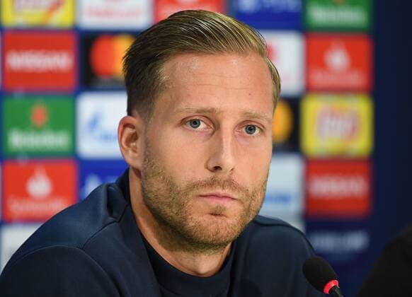 01.10.2018, xmeix, Fussball UEFA Champions League, TSG 1899 Hoffenheim - Training und Pressekonferenz emspor, v.l. Oliver Baumann (TSG 1899 Hoffenheim) DFL DFB REGULATIONS PROHIBIT ANY USE OF PHOTOGRAPHS as IMAGE SEQUENCES and or QUASI-VIDEO Sinsheim