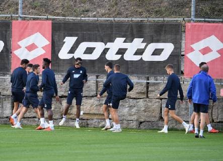 01.10.2018, xmeix, Fussball UEFA Champions League, TSG 1899 Hoffenheim - Training und Pressekonferenz emspor, v.l. die Hoffenheimer Mannschaft beim Abschlusstraining DFL DFB REGULATIONS PROHIBIT ANY USE OF PHOTOGRAPHS as IMAGE SEQUENCES and or QUASI-VIDEO Sinsheim