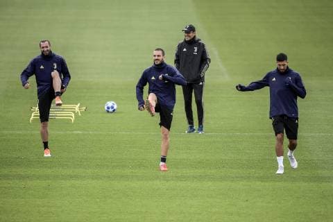 Fußball, CL, Juventus Turin Training Photo LaPresse Marco Alpozzi October 01, 2018 Turin (Italy) soccer Juventus FC training before Juventus vs Real Madrid - Champions League group stage - Group H - Stadio Allianz Stadium In the pic: Giorgio Chiellini (capitano) (Juventus F.C.);Leonardo Bonucci (Juventus F.C.);Emre Can (Juventus F.C.);  Copyright: xMarcoxAlpozzi LaPresse LaPresse x