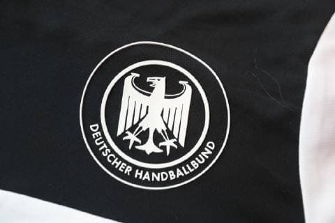Lokales DHB Trikotpräsentation für die Handball Weltmeisterschaft 2019 im Sky Tower in Köln Detail Vorderseite 02.10.2018