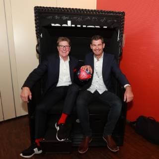 Lokales DHB Trikotpräsentation für die Handball Weltmeisterschaft 2019 im Sky Tower in Köln von links: Toni Schumacher, Henning Fritz 02.10.2018