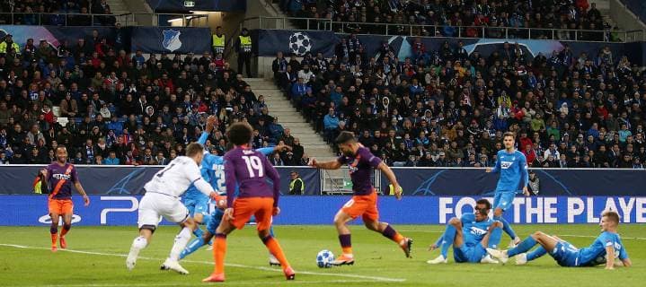 1-1 ausgleich durch Sergio Agueero Agüero (10, Manchester City) gegen Oliver Baumman (1, Tor, 1899 Hoffenheim) torjubel, UEFA Champions League, TSG 1899 Hoffenheim vs. Manchester City, Groupe F, Matchday 2, October, 02 2018, Wirsol Rhein Neckar Arena, Germany, YmdY, ** DFL DFL regulations prohibit any use of photographs as image sequences and or quasi-video. ** TSG 1899 Hoffenheim - Manchester City