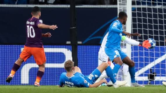 Sergio Agüero (ManCity, 10), erzielt das Tor zum 1:1, Treffer, Torerfolg, Action, Aktion, Fussball, UEFA Champions League, TSG 1899 Hoffenheim - Manchester City FC,