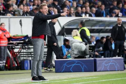 Julian Nagelsmann (Trainer, Cheftrainer, Hoffenheim), gibt Anweisungen, gestikuliert, mit den Armen gestikulieren, gives instructions, gesticulate, Freisteller, Ganzkörper, Einzelbild, Aktion, Action, am Spielfeldrand, an der Seitenauslinie, Fussball, UEFA Champions League, TSG 1899 Hoffenheim - Manchester City FC,