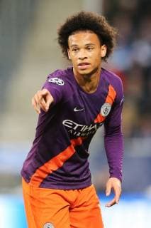 02.10.2018, xtvx, Fussball UEFA Champions League, TSG 1899 Hoffenheim - Manchester City FC emspor, v.l. Leroy Sane (Manchester City) gibt Anweisungen, gestikuliert, mit den Armen gestikulieren gives instructions, gesticulates (DFL DFB REGULATIONS PROHIBIT ANY USE OF PHOTOGRAPHS as IMAGE SEQUENCES and or QUASI-VIDEO) Sinsheim