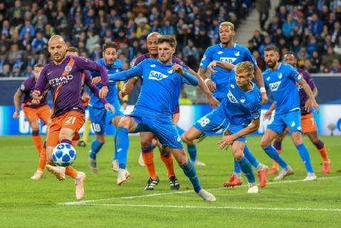David Silva (Manchester City FC), Florian Grillitsch (TSG 1899 Hoffenheim), Stefan Posch (TSG 1899 Hoffenheim), Joelinton Cassio Apolinaro de Lira (TSG 1899 Hoffenheim) und Kerem Demirbay (TSG 1899 Hoffenheim). Deutschland, Sinsheim, 02.10.2018, Fussball, UEFA Champions League: TSG 1899 Hoffenheim vs Manchester City, Rhein-Neckar-Arena