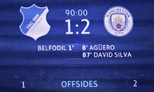 Anzeigetafel Spielstand Endstand 1:2 TSG 1899 Hoffenheim vs Manchester City Man City Champions League CL Gruppenphase 02.10.2018 DFL REGULATIONS PROHIBIT ANY USE OF PHOTOGRAPHS AS IMAGE SEQUENCES AND OR QUASI-VIDEO CL TSG 1899 Hoffenheim vs Manchester City