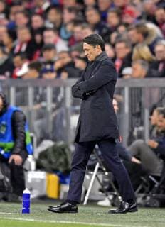 Sport Bilder des Tages 02.10.2018, Fussball UEFA Champions League 2018 2019, Gruppenphase, 2.Spieltag, FC Bayern München - Ajax Amsterdam, in der Allianz-Arena München. Trainer Niko Kovac (FC Bayern München) nachdenklich nach dem Gegentor.