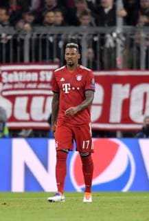 Sport Bilder des Tages 02.10.2018, Fussball UEFA Champions League 2018 2019, Gruppenphase, 2.Spieltag, FC Bayern München - Ajax Amsterdam, in der Allianz-Arena München. Jerome Boateng (FC Bayern München) nachdenklich nach dem Gegentor.