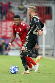 David Alaba (FC Bayern Muenchen 27) Hakim Ziyech ( AFC Ajax Amsterdam 22 ), FC Bayern Muenchen vs AFC Ajax Amsterdam, Fussball, Champions League Gruppenphase, 02.10.2018 FC Bayern Muenchen vs AFC Ajax Amsterdam, Fussball, Champions League Gruppenphase, 02.10.2018 Muenchen Copyright: xLanger Eibner-Pressefotox EP_EER