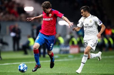 MOSCOW, RUSSIA - OCTOBER 2, 2018: CSKA Moscow s Mario Fernandes (L) and Real Madrid s Sergio Reguilon fight for the ball in their 2018 19 UEFA Champions League Group G Round 2 football match at Luzhniki Stadium. Valery Sharifulin TASS  TS0923CB