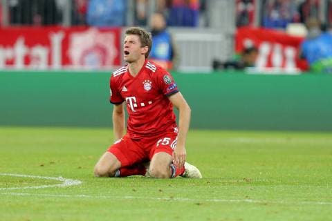 Thomas Mueller (FC Bayern Muenchen 25) am Boden, FC Bayern Muenchen vs AFC Ajax Amsterdam, Fussball, Champions League Gruppenphase, 02.10.2018 FC Bayern Muenchen vs AFC Ajax Amsterdam, Fussball, Champions League Gruppenphase, 02.10.2018 Muenchen Copyright: xLanger Eibner-Pressefotox EP_EER