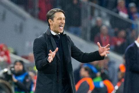 02.10.2018, xkvx, Fussball UEFA Champions League, FC Bayern Muenchen - Ajax Amsterdam emspor, v.l. Trainer Niko Kovac (FCB - FC Bayern Muenchen) gibt Anweisung, gestikuliert, mit den Armen gestikulieren, gives instructions, gesticulate (DFL DFB REGULATIONS PROHIBIT ANY USE OF PHOTOGRAPHS as IMAGE SEQUENCES and or QUASI-VIDEO) Muenchen