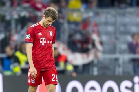 GER, UEFA CL, FC Bayern Muenchen (GER) vs Ajax Amsterdam (NED) 02.10.2018, Allianz Arena, Muenchen, GER, UEFA CL, FC Bayern Muenchen (GER) vs Ajax Amsterdam (NED), Gruppe E, UEFA regulations prohibit any use of photographs as image sequences and or quasi-video, im Bild Thomas Müller (FCB 25) enttaeuscht