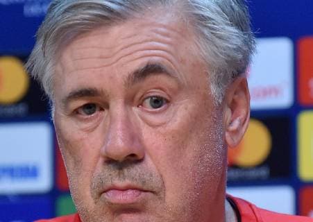 IPP20181002 Football - soccer: UEFA Champions League 2018 2019, SSC Neapel - FC Liverpool, Carlo Ancelotti (Verwendung nur in Deutschland - GERMANY ONLY) *** IPP20181002 Football soccer UEFA Champions League 2018 2019 SSC Napoli FC Liverpool Carlo Ancelotti Use only in Germany GERMANY ONLY 
