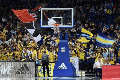 Basketball, Herren, EuroCup, Saison 2018 19, Gruppe B, 1. Spieltag, Alba Berlin - Tofas Bursa, Fans von Alba Berlin im Fanblock, 02.10.18, Copyright: xMichaelxHundtx xMatthiasxKochx