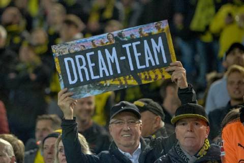GER, UEFA CL, Borussia Dortmund vs AS Monaco 03.10.2018, Signal Iduna Park, Dortmund, GER, UEFA CL, Borussia Dortmund vs AS Monaco, DFL regulations prohibit any use of photographs as image sequences and or quasi-video im Bild Borussia Fan mit Transparent