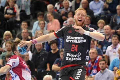 SG Flensburg-Handewitt vs HC Motor Zaporozhye, Handball, EHF Champions League Gruppenphase, 03.10.18 Jim Gottfridsson (SG Flensburg-Handewitt, 24)