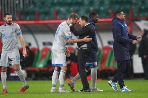 Fußball: Champions League, Saison 2018 2019, 03.10.2018 - 2. Spieltag - Lokomotive Moskau - FC Schalke 04 v. l. Cheftrainer Domenico TEDESCO (FC Schalke 04), Guido BURGSTALLER (FC Schalke 04) Moskau RZD Arena Russland