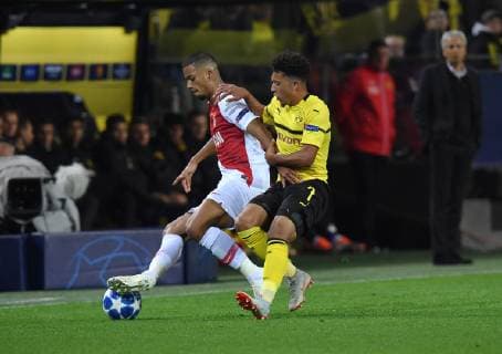 03.10.2018, Fussball, UEFA Champions League, Saison 2018 2019, Vorrunde, 2. Spieltag, Borussia Dortmund - AS Monaco, v.li., Benjamin Henrichs (AS Monaco), Jadon Sancho (Borussia Dortmund)