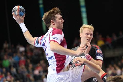 SG Flensburg-Handewitt vs HC Motor Zaporozhye, Handball, EHF Champions League Gruppenphase, 03.10.18 Pawel Paczkowski (HC Motor Zaporozhye, 22) gegen Anders Zachariassen (SG Flensburg-Handewitt, 22)