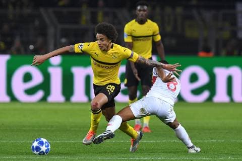 Fußball Champions League Gruppenphase 2. Spieltag Borussia Dortmund - AS Monaco am 03.10.2018 im Signal Iduna Park in Dortmund Axel Witsel ( Dortmund ), links - Youri Tielemans ( Monaco ), rechts