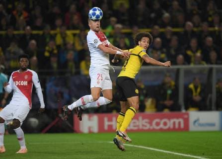 03.10.2018, Fussball, UEFA Champions League, Saison 2018 2019, Vorrunde, 2. Spieltag, Borussia Dortmund - AS Monaco, v.re., Axel Witsel (Borussia Dortmund), Kamil Glik (AS Monaco)