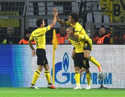03.10.2018, Fussball, UEFA Champions League, Saison 2018 2019, Vorrunde, 2. Spieltag, Borussia Dortmund - AS Monaco, Jubel v.li., Thomas Delaney (Borussia Dortmund), Jacob Bruun Larsen (Borussia Dortmund), Axel Witsel (Borussia Dortmund)