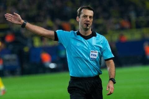 03.10.2018, xkvx, Fussball UEFA Champions League, Borussia Dortmund - AS Monaco emspor, v.l. Schiedsrichter Referee Aleksei Kulbakov (DFL DFB REGULATIONS PROHIBIT ANY USE OF PHOTOGRAPHS as IMAGE SEQUENCES and or QUASI-VIDEO) Dortmund