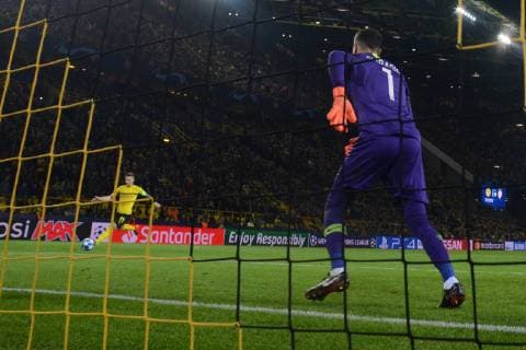 03.10.2018, xkvx, Fussball UEFA Champions League, Borussia Dortmund - AS Monaco emspor, v.l. Goal scored, Tor zum 3:0 durch Marco Reus (BVB Borussia Dortmund) (DFL DFB REGULATIONS PROHIBIT ANY USE OF PHOTOGRAPHS as IMAGE SEQUENCES and or QUASI-VIDEO) Dortmund