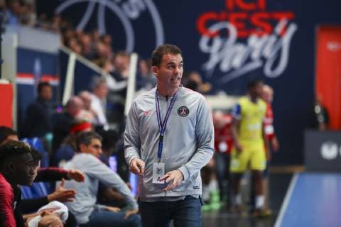 Raul Gonzalez Gutierrez ( Entraineur coach PSG) HANDBALL : Paris Saint Germain vs Pontault Combault - Lidl Starligue - 03 10 2018 GwendolineLeGoff Panoramic 