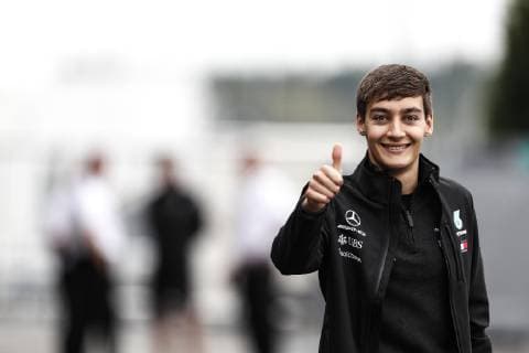 Motorsports: FIA Formula One World Championship WM Weltmeisterschaft 2018, Grand Prix of Japan, World Championship 2018 Grand Prix Japan Thumbs up team Petronas Suzuka Japan