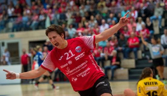 03-10-2018 Bad Langensalza Handball -Bundesliga Frauen Saison 2018 2019 DHB- Pokal THC Erfurt Bad Langensalza -- HSG Blomberg-Lippe Ina Großmann 21(Thueringer HC ) Aktion