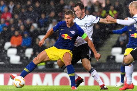 181004 Willi Orban of RB Leipzig and Even Hovland of Rosenborg during the Europa League match between Rosenborg and RB Leipzig on October 4, 2018 in Trondheim. Photo: Jon Olav Nesvold BILDBYRN kod JE 160318 Copyright: JONxOLAVxNESVOLD BB181004JE017