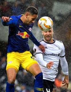 181004 Matheus Cunha of RB Leipzig and Tore Reginiussen of Rosenborg during the Europa League match between Rosenborg and RB Leipzig on October 4, 2018 in Trondheim. Photo: Jon Olav Nesvold BILDBYRN kod JE 160318 Copyright: JONxOLAVxNESVOLD BB181004JE018