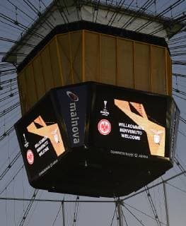 04.10.2018, xjhx, Fussball UEFA Europa League, Eintracht Frankfurt - Lazio Rom emspor, v.l. Europa League Logo Motiv Stadionansicht Innenraum, Rasen Videowuerfel (DFL DFB REGULATIONS PROHIBIT ANY USE OF PHOTOGRAPHS as IMAGE SEQUENCES and or QUASI-VIDEO) Frankfurt am Main